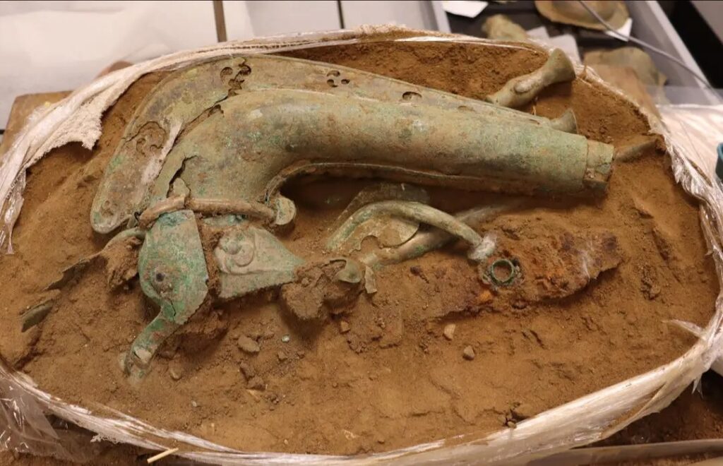 Hallan un carnyx ,la trompeta celta que amedrentaba a los romanos en el campo de batalla ,en Norfolk.